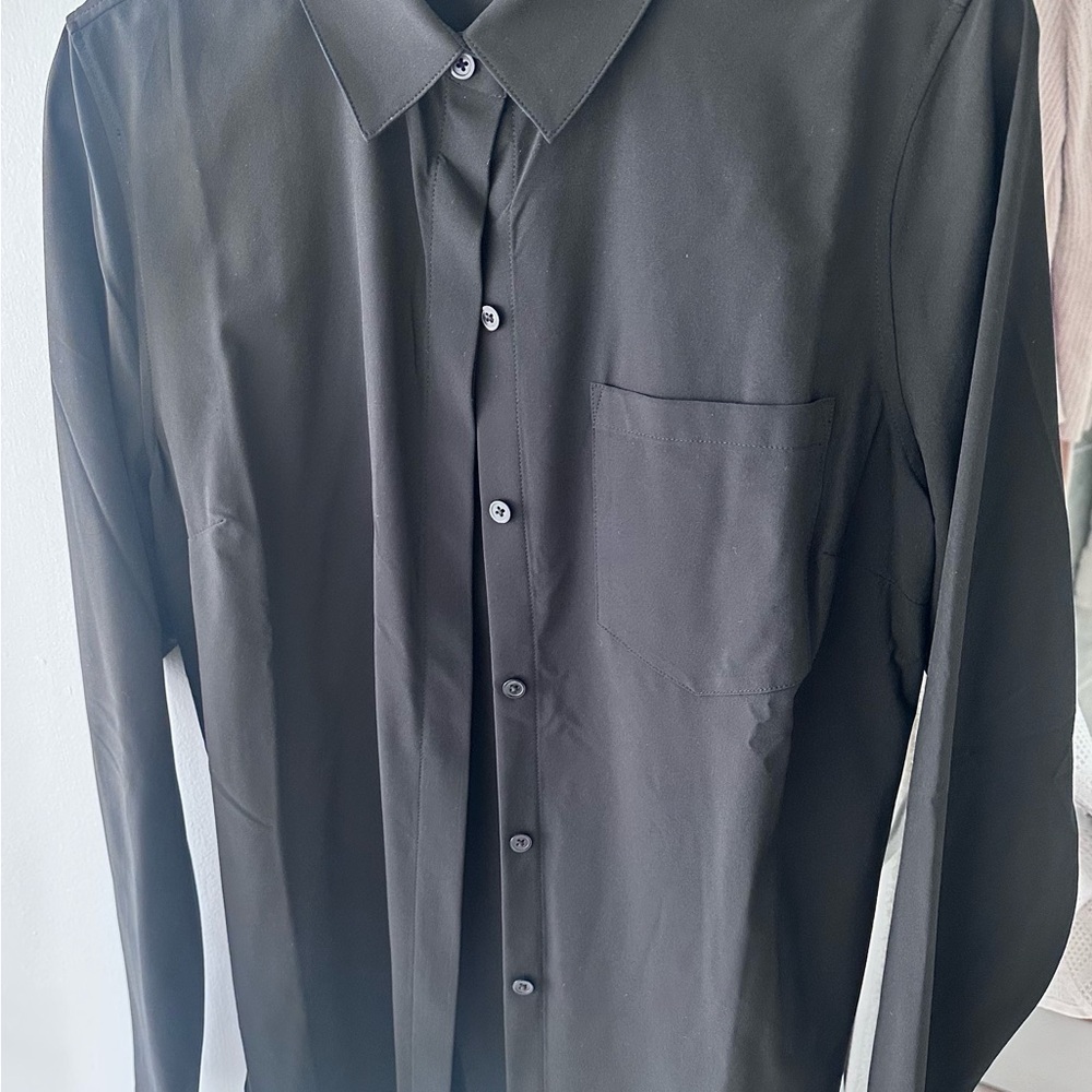 Athleta Urbanite Top Black Small Tall Featherweight Stretch Button Down Shirt - Picture 4 of 6